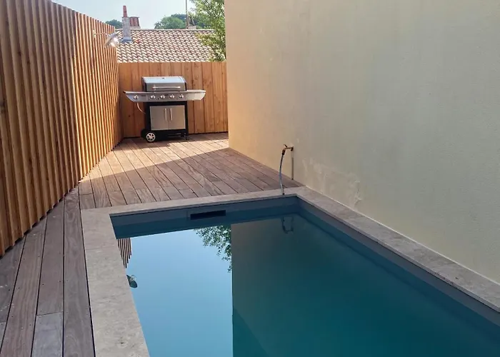 Les Embruns D - Avec Piscine Chauffee Villa