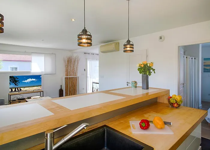 Les Embruns D - Avec Piscine Chauffee Вилла